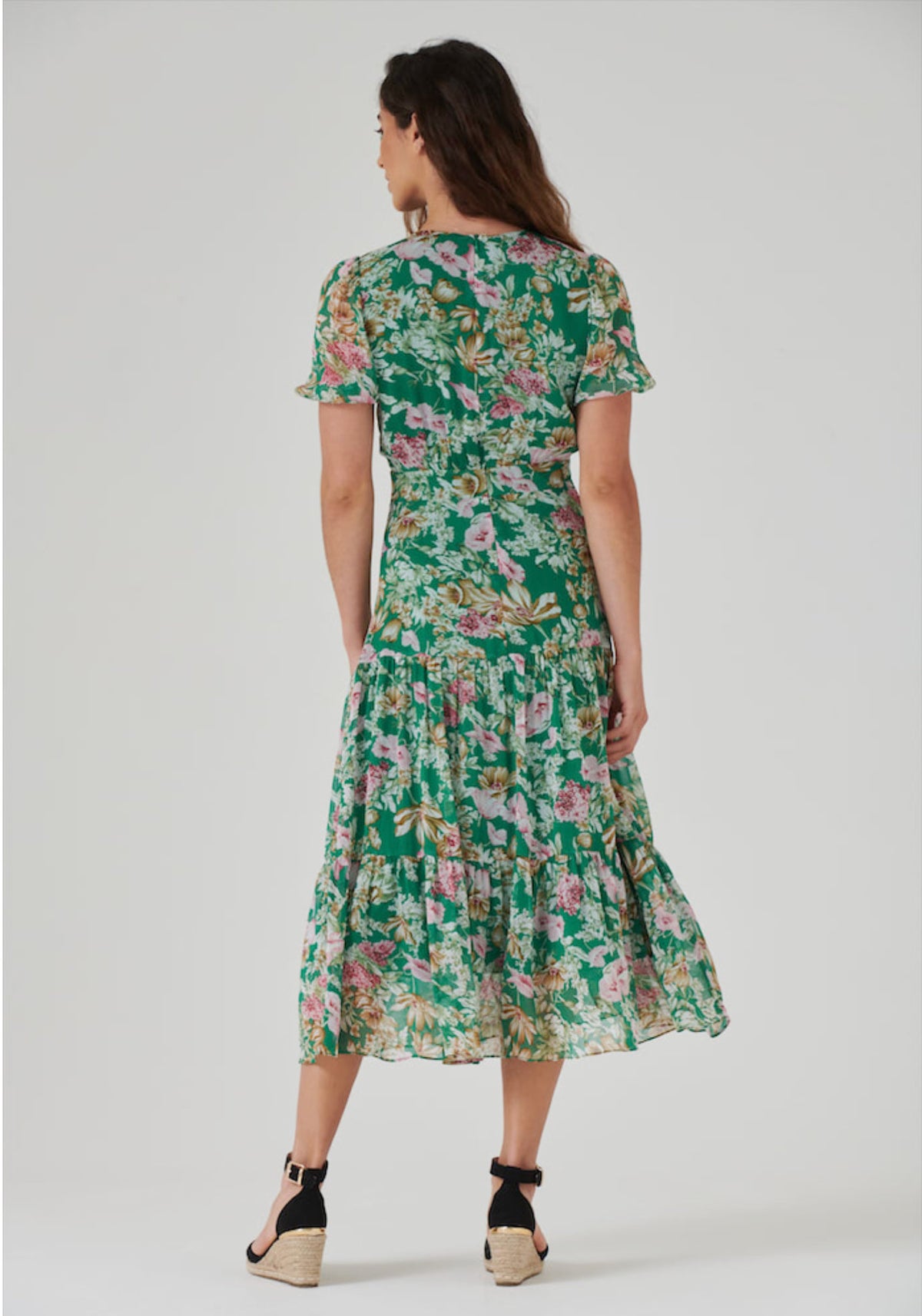 Willow Round Neck Short Sleeve Midi Dress in Green Floral