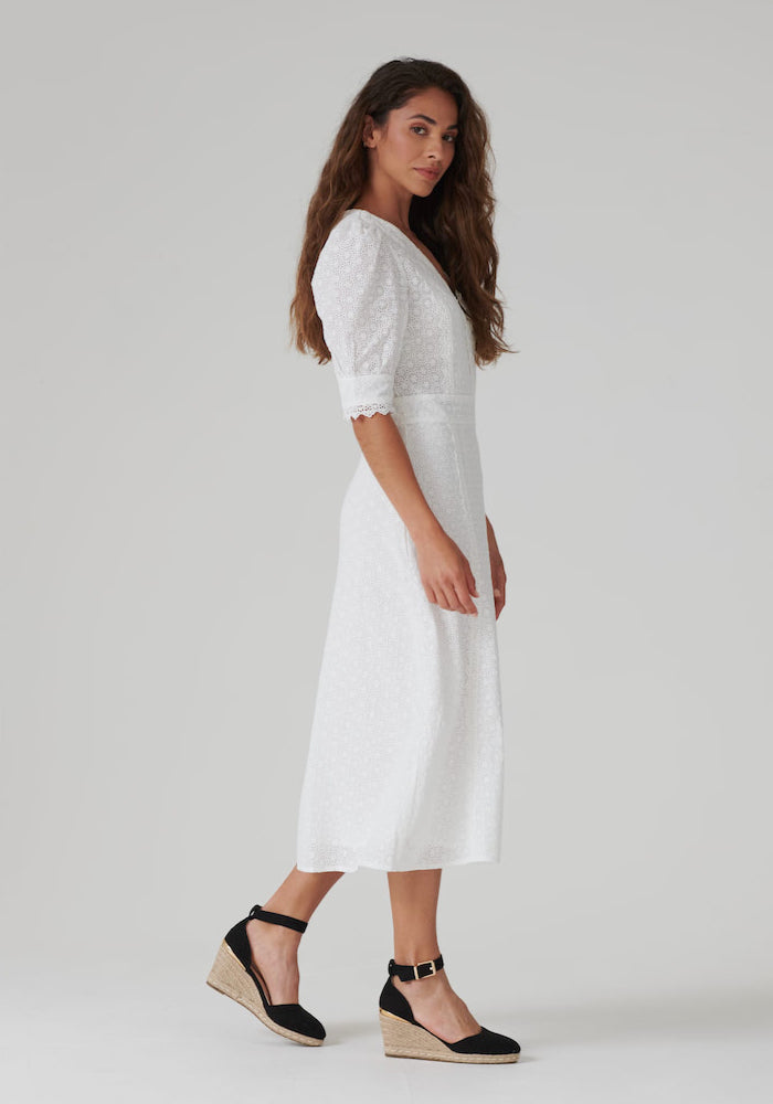 Broderie Lace Midi Dress In White-Outlet